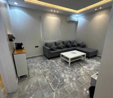 Al Izdihar Apartment | شقة هادئة وفاخرة