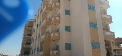 Marsa Matruh Apartment | عمارة الحج موسي بشاطئ أم الرخم عجيبه