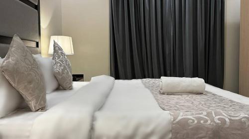 Al Hamra Apartment | فندق تاج الحمراء Taj Al Hamra Hotel