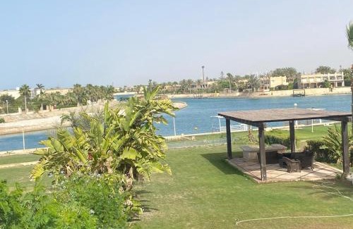 Marina El Alamein Villa | فيلا فاخرة أول صف صخري م