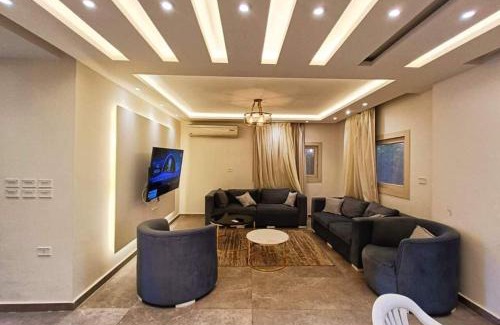 Marina El Alamein Villa | فيلا فاخرة أول صف على البحيرة الرملية