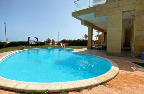 Marina El Alamein Villa | فيلا 5 غرف أول صف بحر مارينا الساحل الشمالي العلمين برايفيت بول