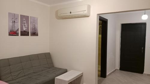 Al Alamayn Apartment | قرية اكوافيو