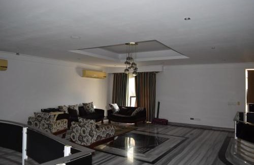 El Hadaba Villa | كارلتون فيلا بمسبح خاص واطلاله علي البحر اربع غرف نوم