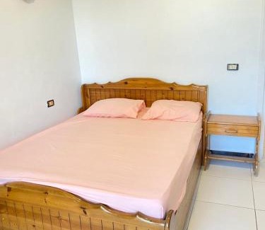 Marina El Alamein Ski Chalet | للإيجار 4 غرف أول صف بحر مارينا الساحل الشمالي العلمين 0ج