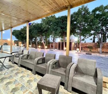 Jordan Ski Chalet | مزرعة وشاليه ادم