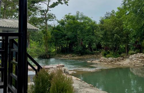 Khao Yai National Park Cabin | กางเขา แคมป์ปิ้ง