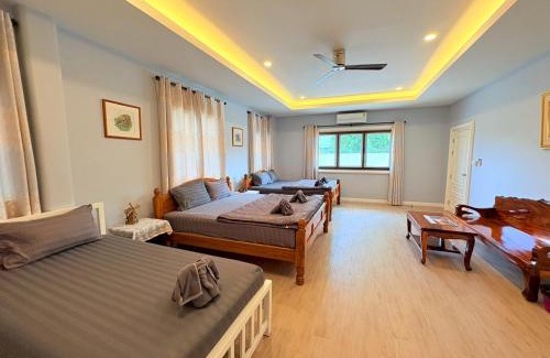 San Phak Wan House | บ้านคุณพระเชียงใหม่ Ban Khun Pra Chiang Mai