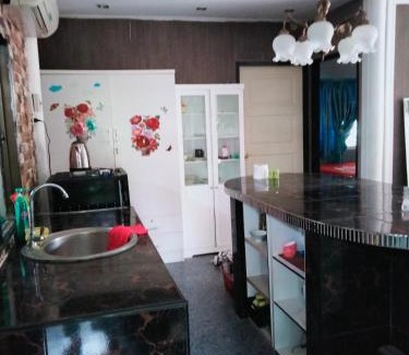 Chaloem Phra Kiat Apartment | บ้านเช่า