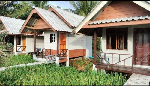 Takua Pa House | ปารมีฟาร์มสเตย์