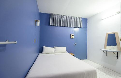 Khlang Hotel | โรงแรม วี เฮาส์ ณ คอน