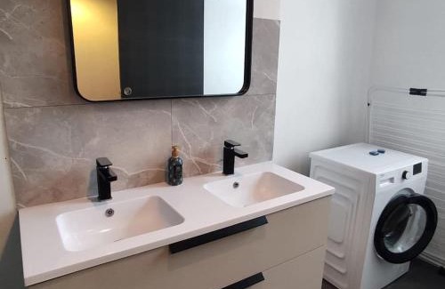 Douai Apartment | ღ Delfosse - 3 chambres, extérieur et Wifi Fibre