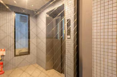 Shinjuku Apartment | エマーレ新宿401号室