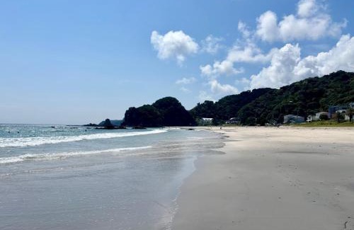 Nagawa Villa | 一棟貸別荘Seaside Villa! 最大12名 弓ヶ浜海水浴場徒歩5分!ペット可