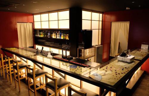 Kaminarimon Hotel | 万雷ホテル