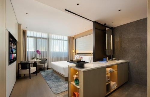 Changning Hotel | 上海虹桥冠华酒店 - 北新泾地铁站