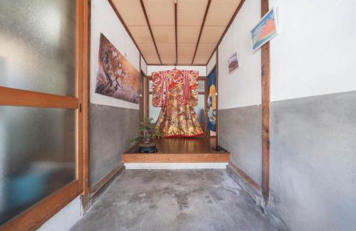 Chidoricho Villa | 倉敷の宿国登録有形文化財旧吉田彦七邸一棟貸切1日一組限定昭和時代の典型的平屋住宅歴史的な古民家に泊まる特別な体験昭和の雰囲気を満喫する日本の伝統建築で過ごす非日常を