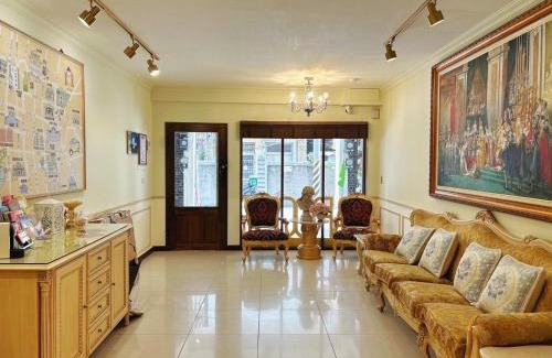 West Central District House | 巴洛克文旅 #海安藝術街#神農街#花園夜市