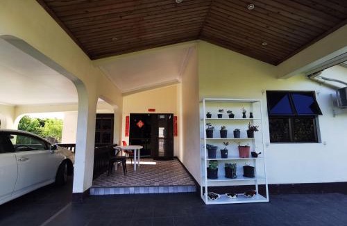 Nadi House | 机场附近的民宿roomA