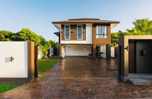 Wat Ket Villa | 清迈 印象1号市区长康路附近高端豪华泳池别墅Pool Villa Chiangmai