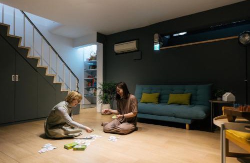Tainan City Centre House | 珍遇珍寓 June June House-台南包棟民宿 8-14人可包棟-雙人房可訂-台南住宿電梯民宿