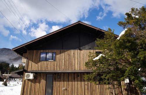 Hakuba House | 白馬の黒馬 DarkHorse @Hakuba