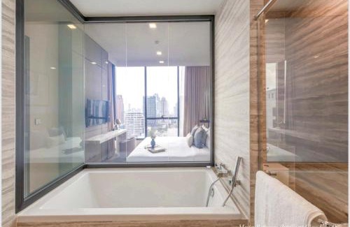 Khlong Toei Nuea Apartment | 超豪華阿索克公寓可入住 4 人，面積 80 平方米，方便前往大皇宮地鐵站 BTS