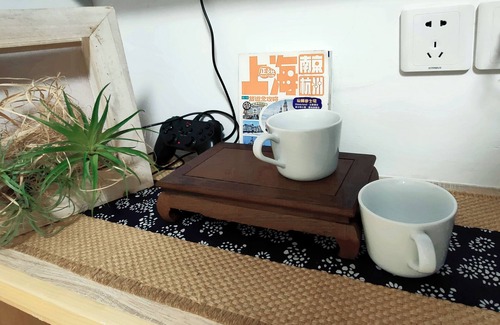 Huaihai Road Commercial Area Apartment | 近常熟路地铁站300米|静安寺商圈