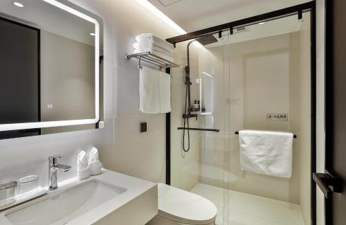 Yuecheng Hotel | 遇萌悦漫居酒店绍兴鲁迅故里景区仓桥直街店