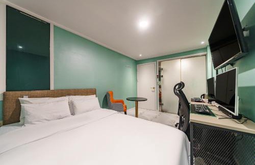 Gil-dong Hotel | 넘버25호텔 길동점
