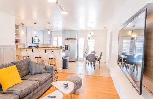 Sacramento House | š¤CalExpo House Sale Big Kitchen Backyard Pets Garageš¤