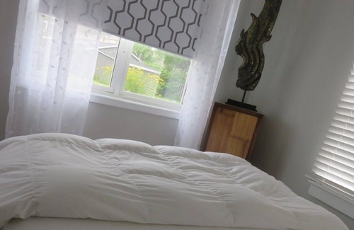 Annapolis Royal House | 0.0 Km to downtown, this IS the Heart of Annapolis Royal. Walk;no car necessary