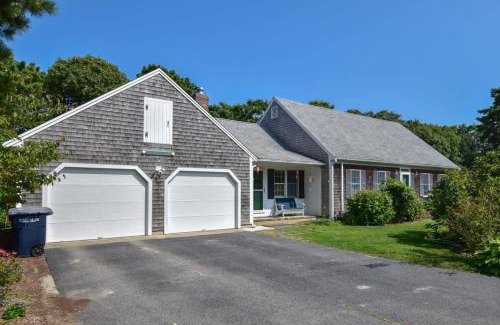 South Chatham House | 0 6 Miles to Beach Great for families