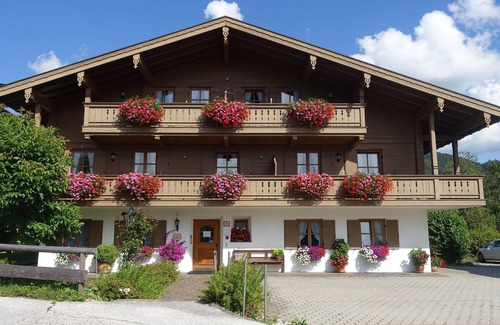 Entfelden Apartment | (02) Komfortable Zwei-Raum-Ferienwohnung, Küche und Südwestbalkon