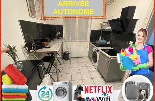 Cret de Roc Apartment | 023 CHIC & COSY F1 23m2 HYPERCENTRE WIFI SMART TV NETFLIX