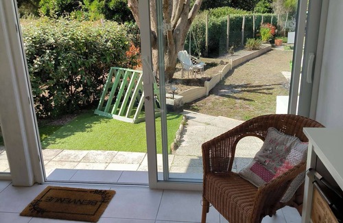 Vendays-Montalivet House | 058 - Small peaceful corner next to the pines and 200m from the Ocean