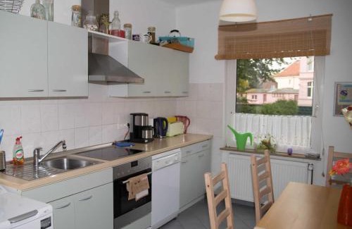 Bant Apartment | 064 Lindenstra e