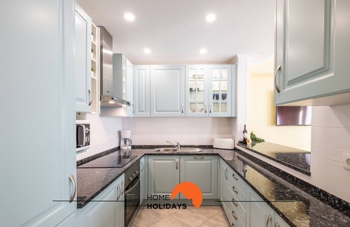 Albufeira Old Town Ski Chalet | #086 Fish House by Home Holidays