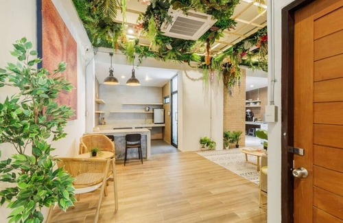 Ratchadaphisek Apartment | 09 Wabisabi Heart of Bangkok 3MIN TO MRT train