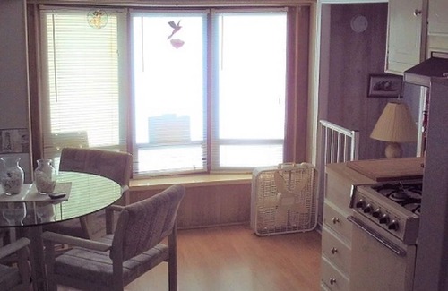 Gulf Coast Acres House | 1/1 can sleep 2/Park Model, Fully Furnished, clean, linens, W/D, Utilities incl.