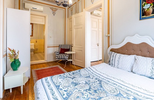 Galata Apartment | 1+1 High Ceilinged Flat with balcony, Sea view, Galata Tower