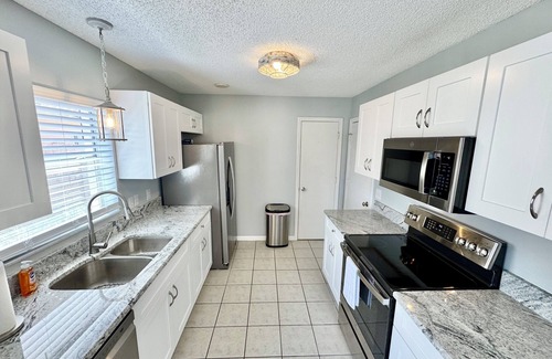 The Villages Cottage | 1/1 Villa in The Village of De La Vista