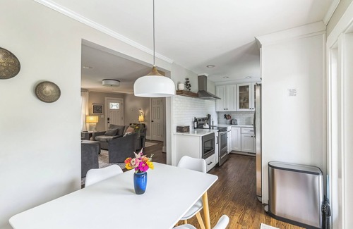 Greenville House | 1/2 acre, 2 master bedrooms, newly renovatedn2 miles from downtown, very private