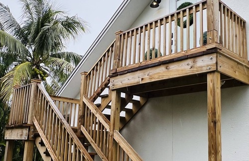 Hobe Sound Apartment | 1.43 miles to the Beach! Right Off of Gomez Avenue! Brand new and immaculate!