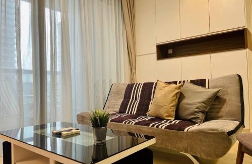 Mont Kiara Apartment | 1-5 people, Scandinavian Style Arcoris Mont Kiara