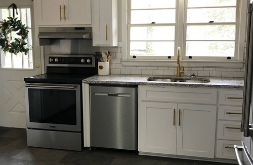 Augusta House | 1.9 Mile Walk to the Augusta National Clubhouse! Established Neighborhood!