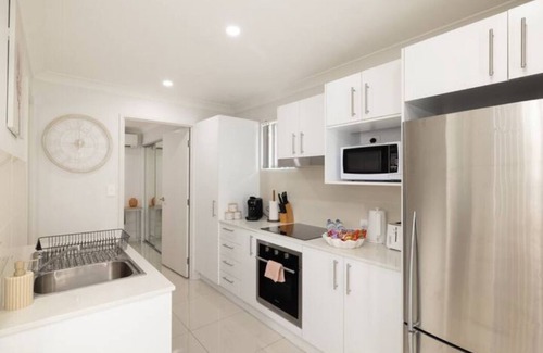 Rocklea Apartment | 1 Bdr Apt! GST Credits! Kitchen! Parking! 139AF1