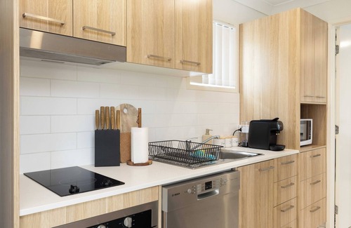 Rocklea Apartment | 1 Bdr Apt! GST Credits! Kitchen! Parking! 114AF1, lodgify@smartsuites.com.au
