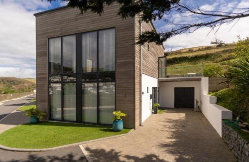 Challaborough House | 1 Beachdown