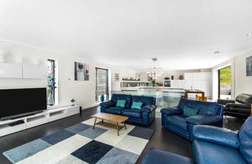 Challaborough House | 1 Beachdown
